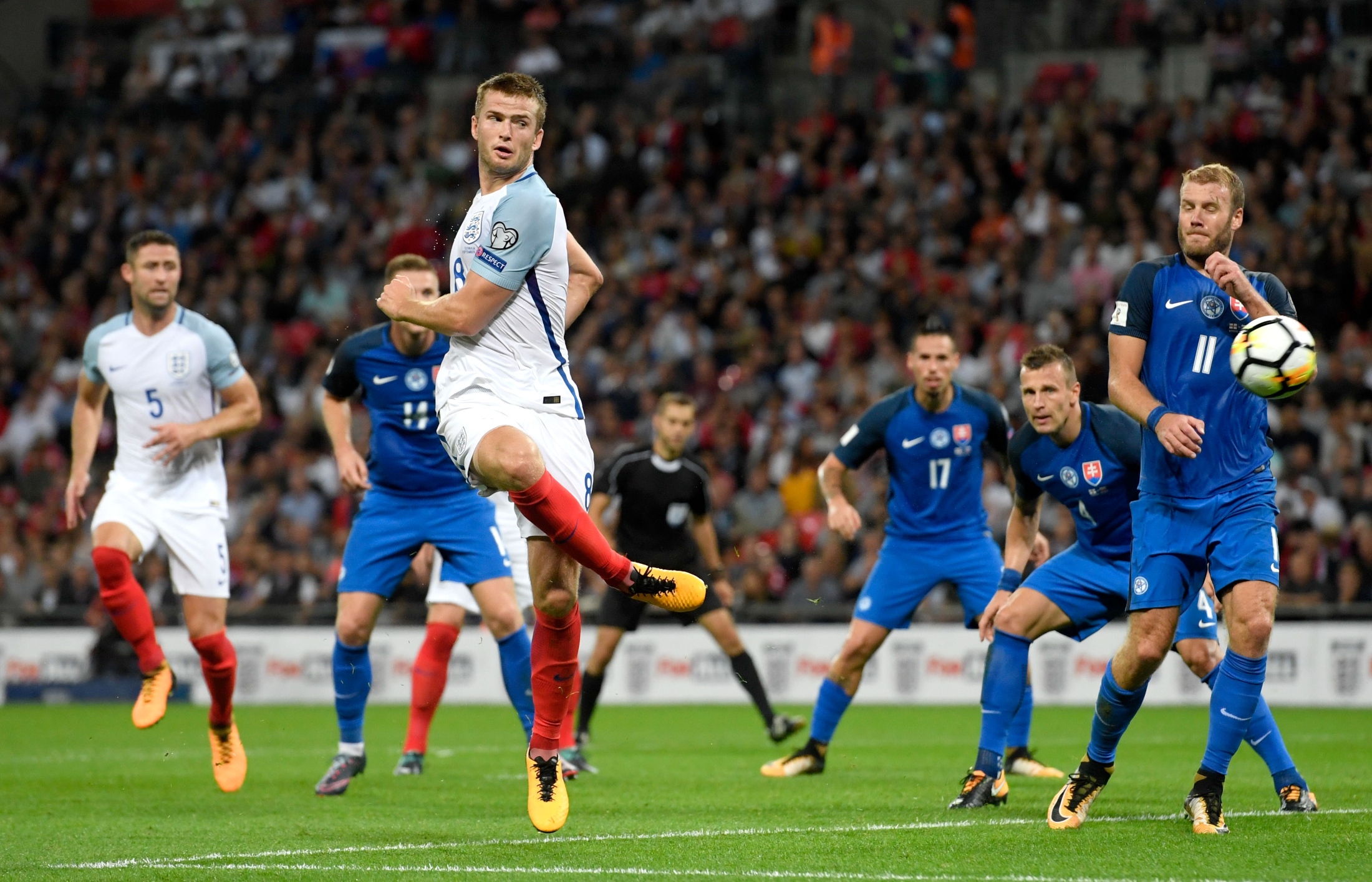 记者：罗马的确有意路易斯-恩里克，但国米目前无意放人（记者：罗马确有意引进路易斯-恩里克，但国米暂不放人）