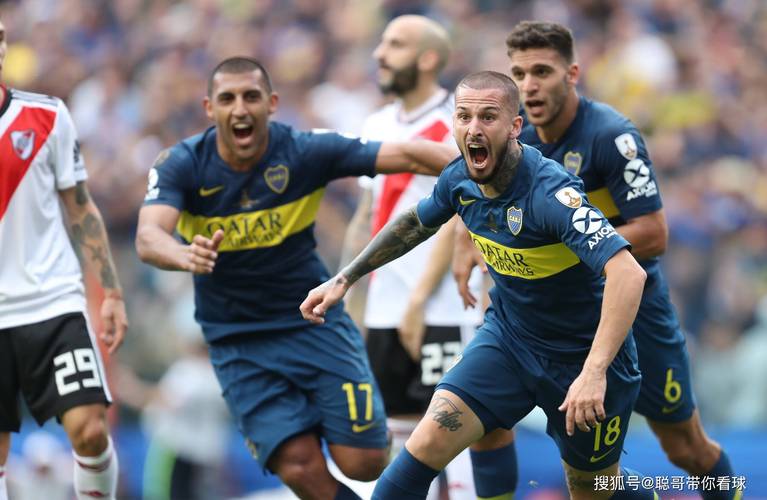 库尼亚闪耀表现：8次射门2射正，3关键传球助1助攻（库尼亚高光发挥：8次射门2次射正，3次关键传球送出1助攻）