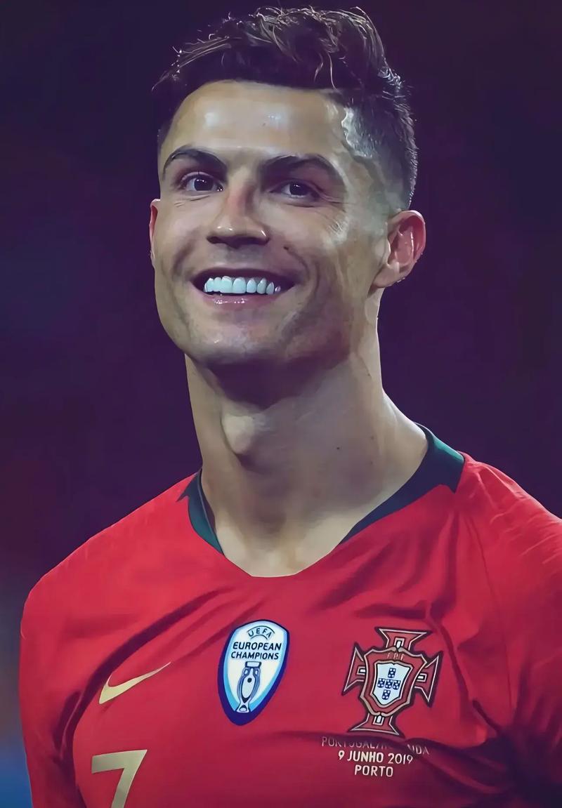 记者：狼队和塞维谈妥1700万欧签胡安卢，但球员想去那不勒斯（记者：狼队已与塞维利亚谈妥1700万欧引进胡安卢，但球员更倾向加盟那不勒斯）